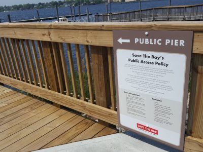 Public-pier-sign